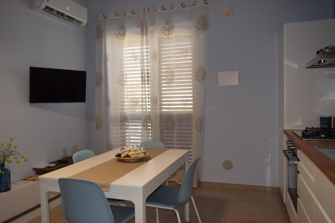 Casa Vacanze Lombardo Santa Teresa Di Riva Ngoại thất bức ảnh
