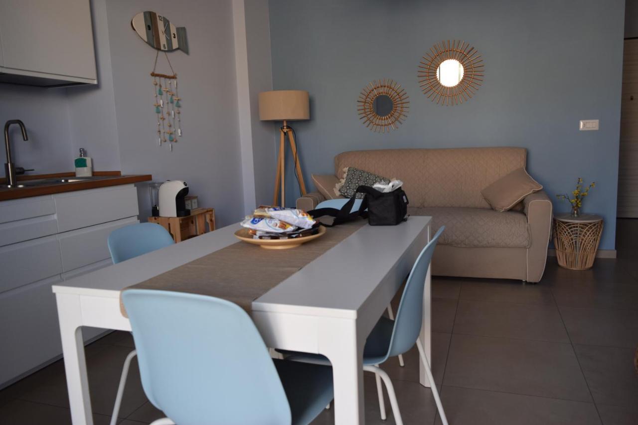 Casa Vacanze Lombardo Santa Teresa Di Riva Ngoại thất bức ảnh