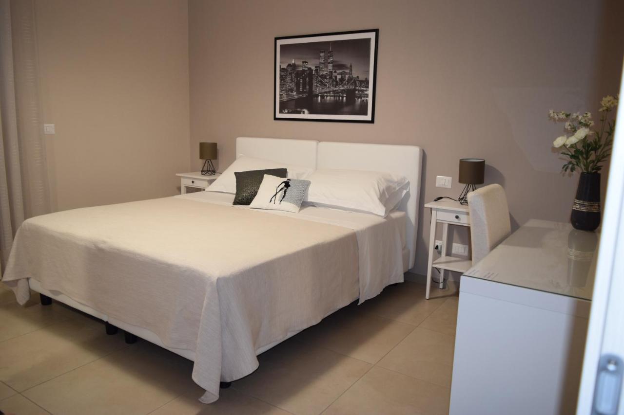 Casa Vacanze Lombardo Santa Teresa Di Riva Ngoại thất bức ảnh