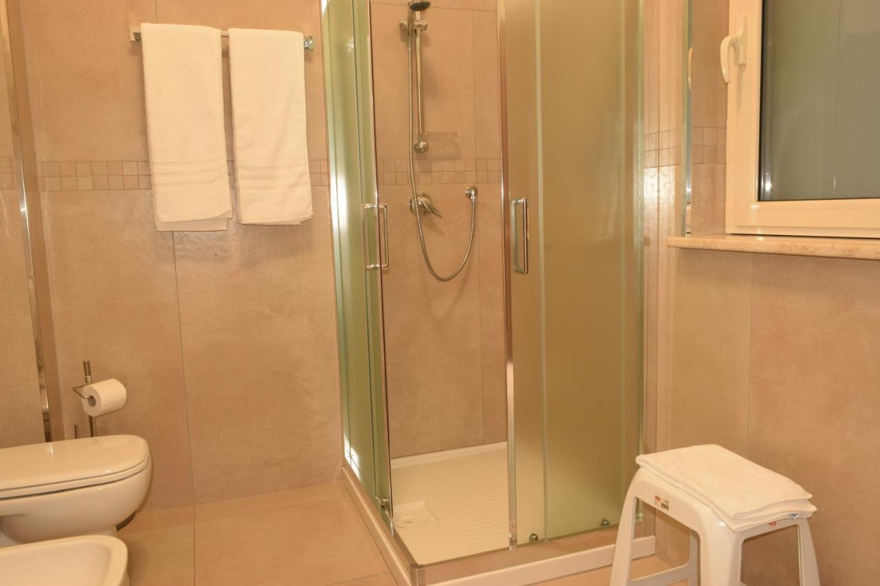 Casa Vacanze Lombardo Santa Teresa Di Riva Ngoại thất bức ảnh