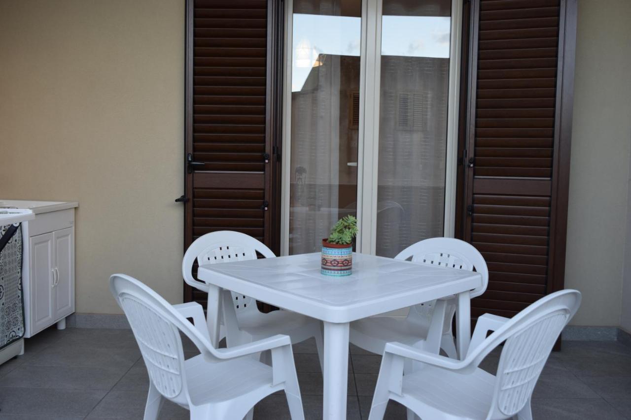Casa Vacanze Lombardo Santa Teresa Di Riva Ngoại thất bức ảnh