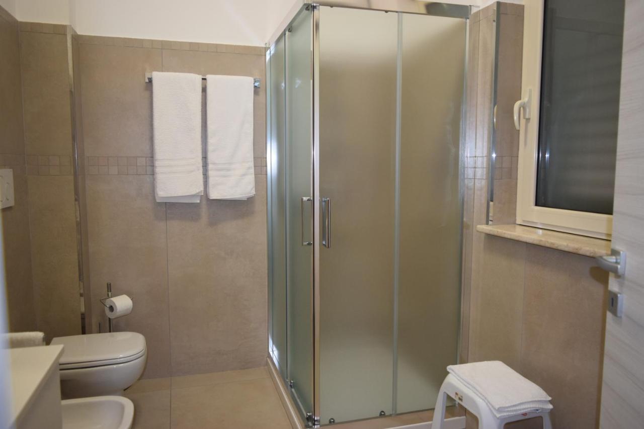 Casa Vacanze Lombardo Santa Teresa Di Riva Ngoại thất bức ảnh