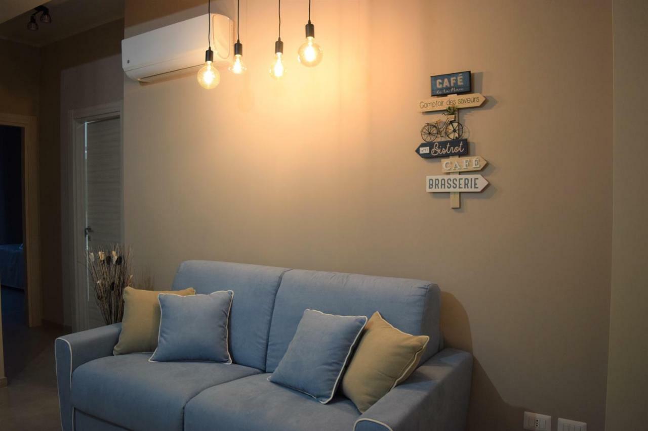 Casa Vacanze Lombardo Santa Teresa Di Riva Ngoại thất bức ảnh